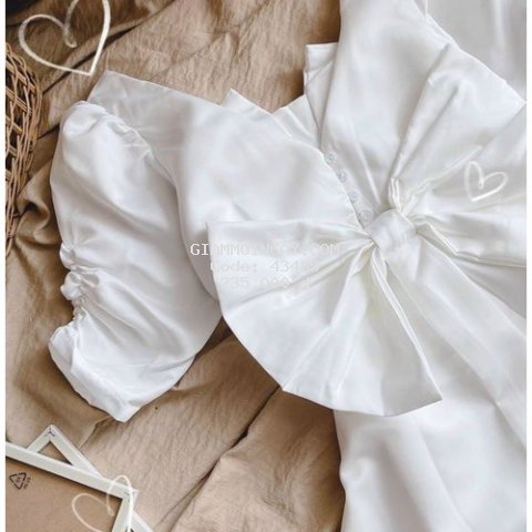 Đầm nơ trắng